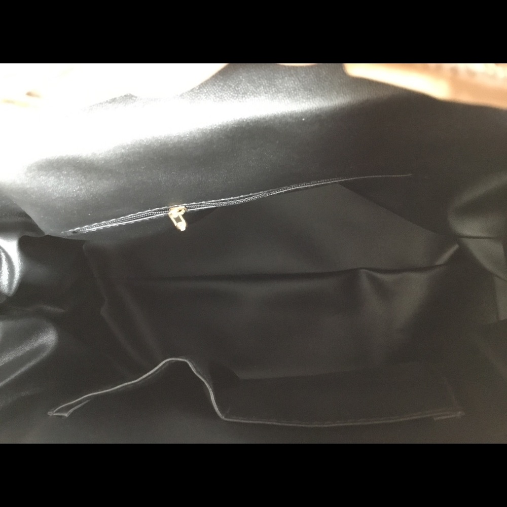 Handbag - Picture 3 of 8